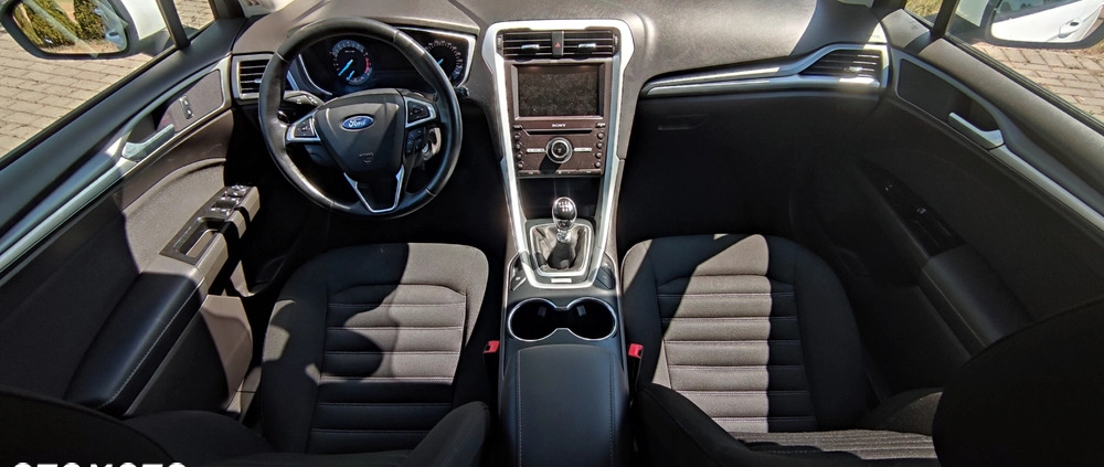 Ford Mondeo cena 58600 przebieg: 158000, rok produkcji 2017 z Ciechanów małe 67